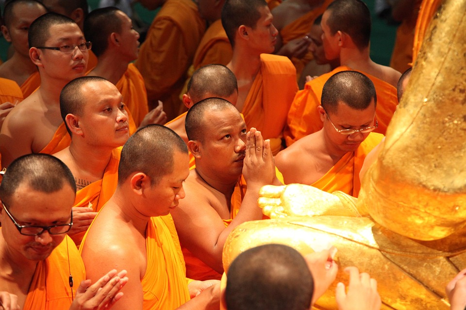 Scene from the era of Phramongkolthepmuni at Wat Paknam